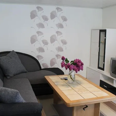 Charming In With Garden Stabelow